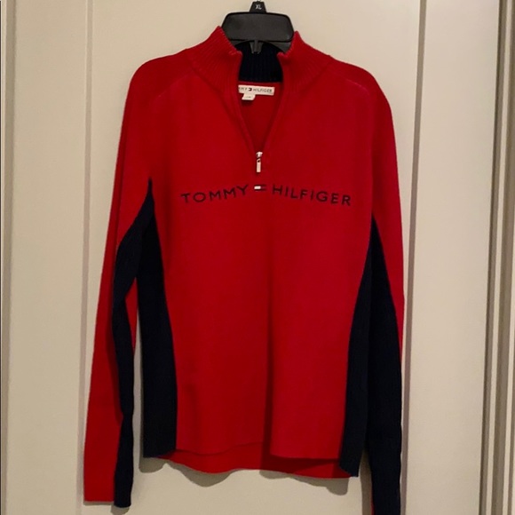 Tommy Hilfiger Sweaters - Sale 🔥Tommy Hilfiger Quarter zip sweater